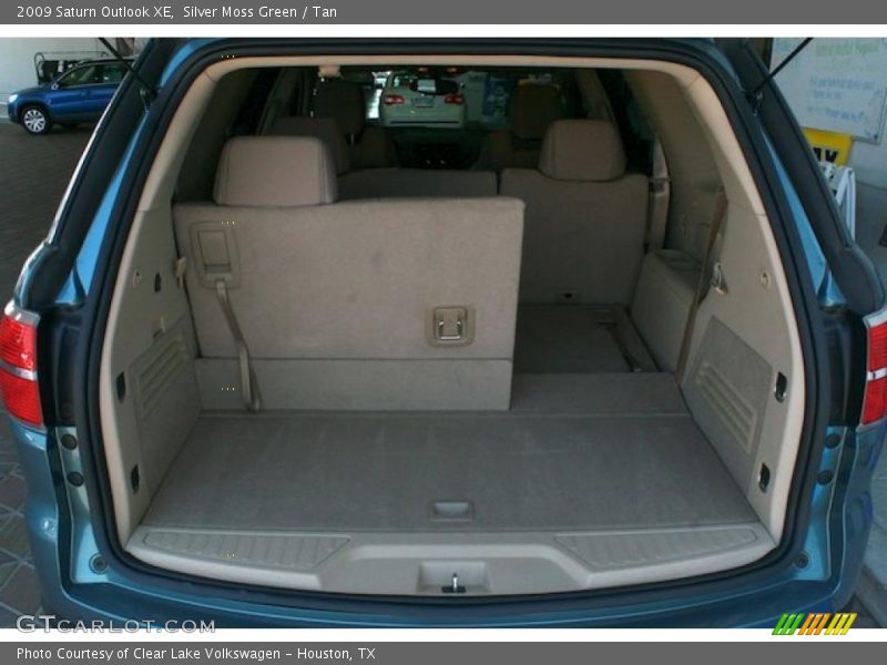 Silver Moss Green / Tan 2009 Saturn Outlook XE