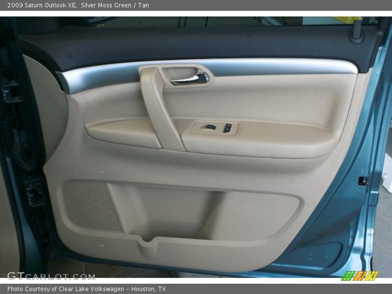 Silver Moss Green / Tan 2009 Saturn Outlook XE