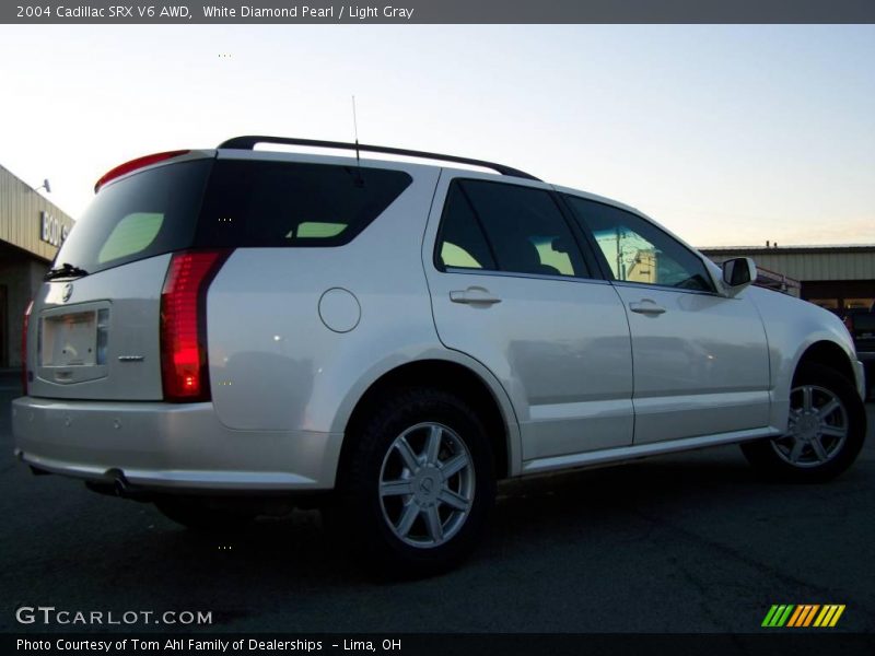 White Diamond Pearl / Light Gray 2004 Cadillac SRX V6 AWD