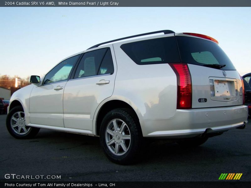 White Diamond Pearl / Light Gray 2004 Cadillac SRX V6 AWD