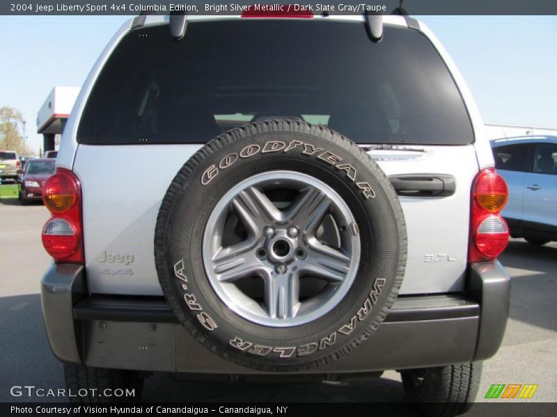 Bright Silver Metallic / Dark Slate Gray/Taupe 2004 Jeep Liberty Sport 4x4 Columbia Edition