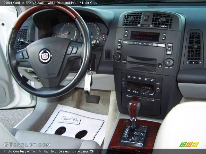 White Diamond Pearl / Light Gray 2004 Cadillac SRX V6 AWD
