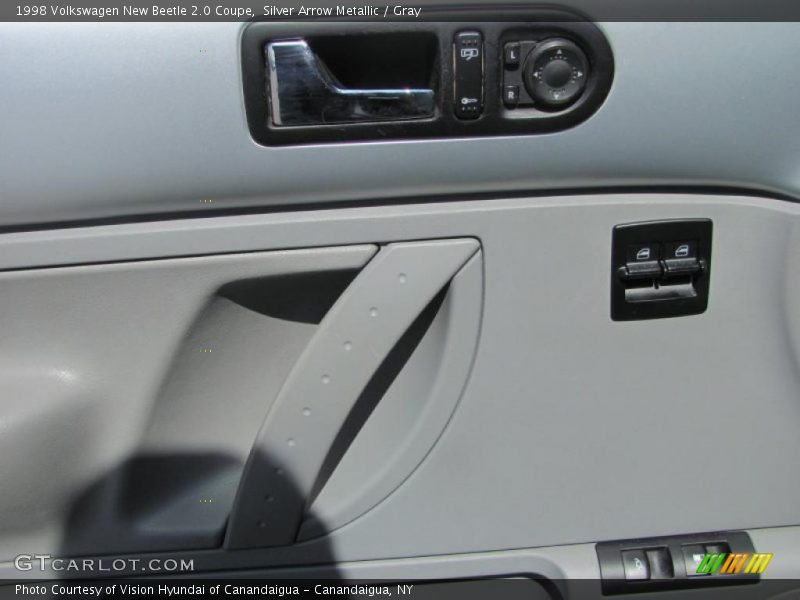 Silver Arrow Metallic / Gray 1998 Volkswagen New Beetle 2.0 Coupe