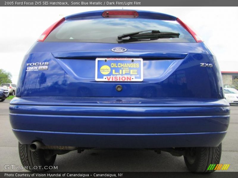 Sonic Blue Metallic / Dark Flint/Light Flint 2005 Ford Focus ZX5 SES Hatchback