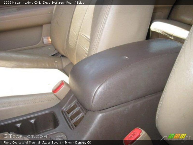 Deep Evergreen Pearl / Beige 1996 Nissan Maxima GXE