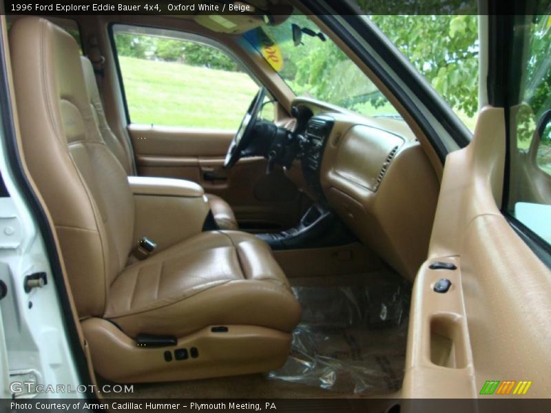 Oxford White / Beige 1996 Ford Explorer Eddie Bauer 4x4