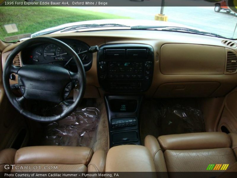 Oxford White / Beige 1996 Ford Explorer Eddie Bauer 4x4