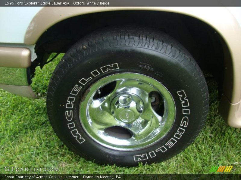 Oxford White / Beige 1996 Ford Explorer Eddie Bauer 4x4