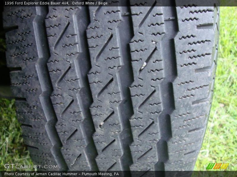 Oxford White / Beige 1996 Ford Explorer Eddie Bauer 4x4