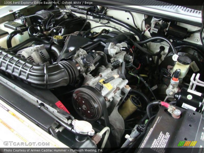 Oxford White / Beige 1996 Ford Explorer Eddie Bauer 4x4