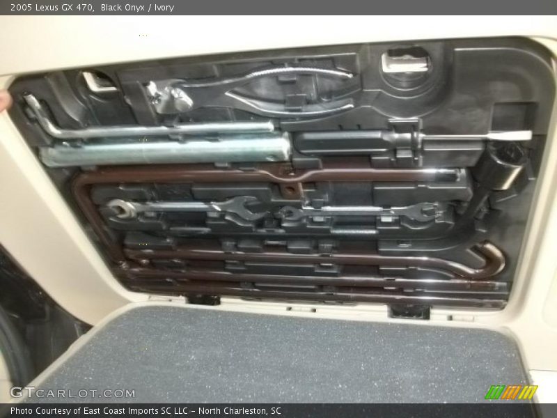 Black Onyx / Ivory 2005 Lexus GX 470
