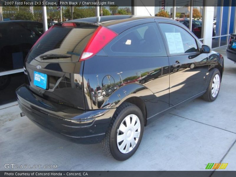 Pitch Black / Charcoal/Light Flint 2007 Ford Focus ZX3 S Coupe