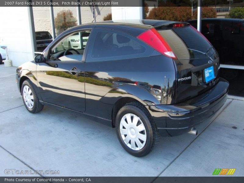 Pitch Black / Charcoal/Light Flint 2007 Ford Focus ZX3 S Coupe