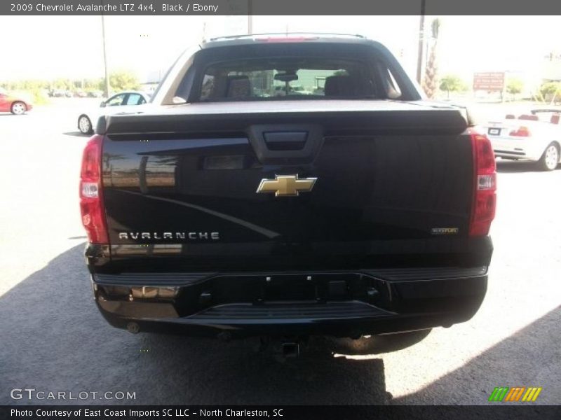 Black / Ebony 2009 Chevrolet Avalanche LTZ 4x4