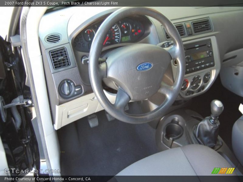 Pitch Black / Charcoal/Light Flint 2007 Ford Focus ZX3 S Coupe