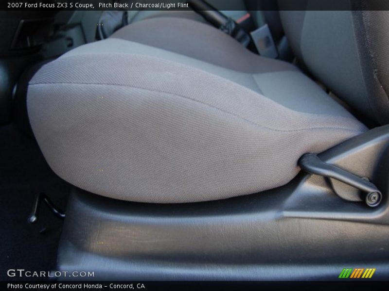 Pitch Black / Charcoal/Light Flint 2007 Ford Focus ZX3 S Coupe