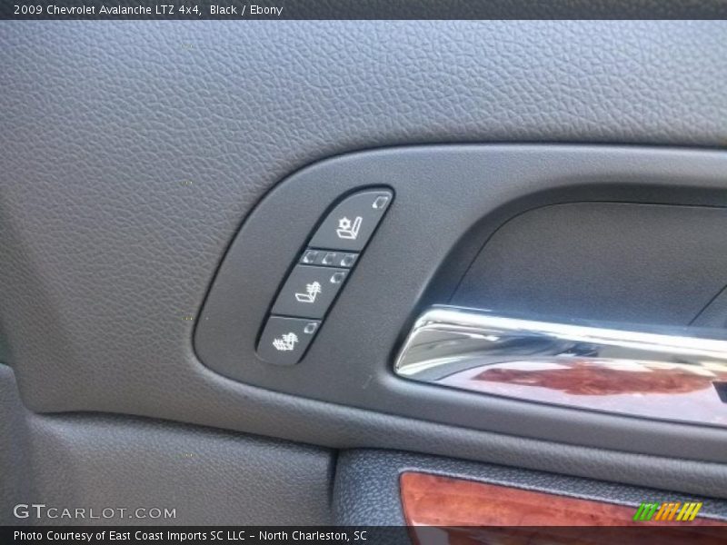 Black / Ebony 2009 Chevrolet Avalanche LTZ 4x4