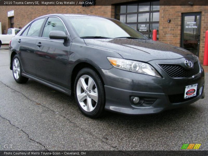 Magnetic Gray Metallic / Ash Gray 2010 Toyota Camry SE