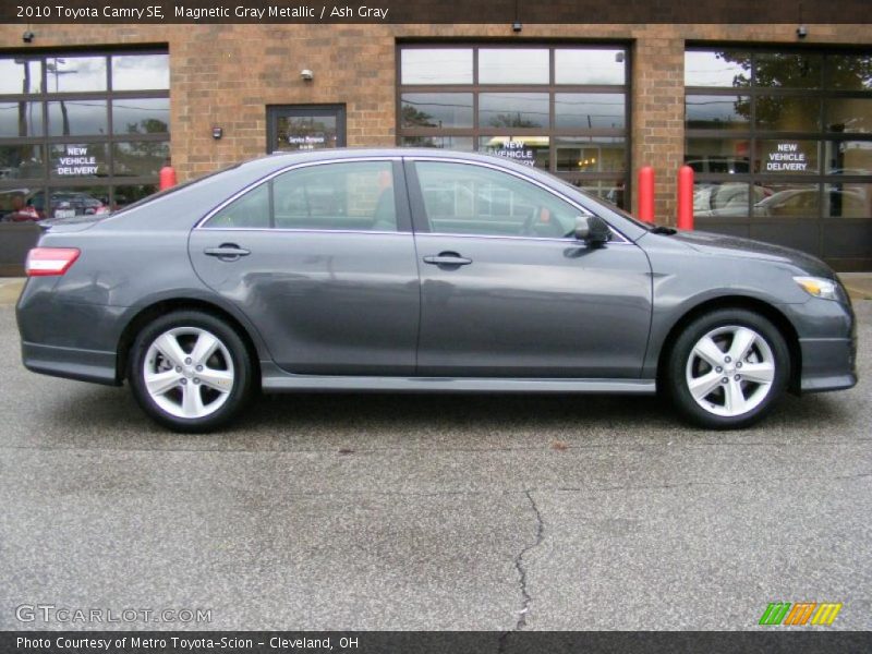 Magnetic Gray Metallic / Ash Gray 2010 Toyota Camry SE