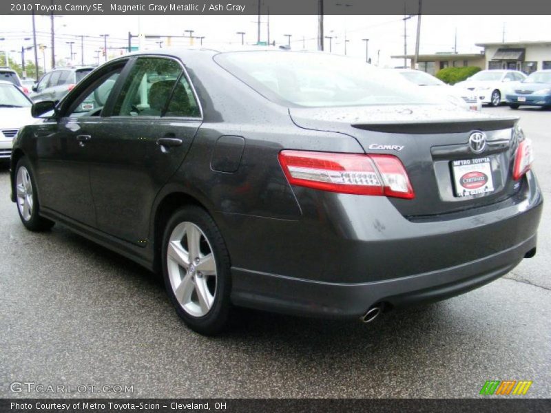 Magnetic Gray Metallic / Ash Gray 2010 Toyota Camry SE
