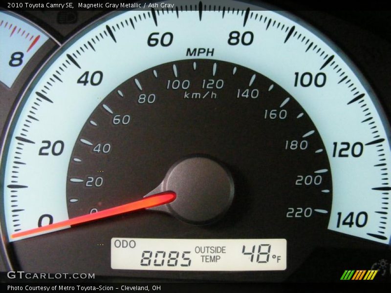 Magnetic Gray Metallic / Ash Gray 2010 Toyota Camry SE
