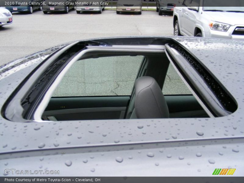 Magnetic Gray Metallic / Ash Gray 2010 Toyota Camry SE