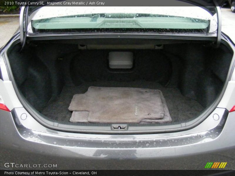 Magnetic Gray Metallic / Ash Gray 2010 Toyota Camry SE