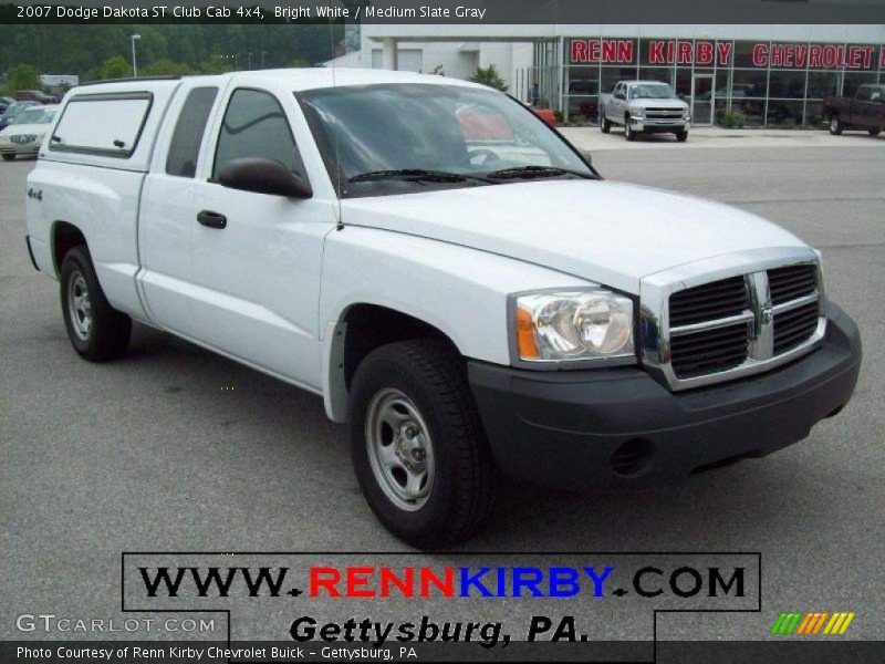 Bright White / Medium Slate Gray 2007 Dodge Dakota ST Club Cab 4x4