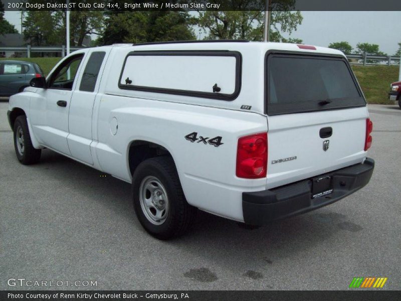 Bright White / Medium Slate Gray 2007 Dodge Dakota ST Club Cab 4x4