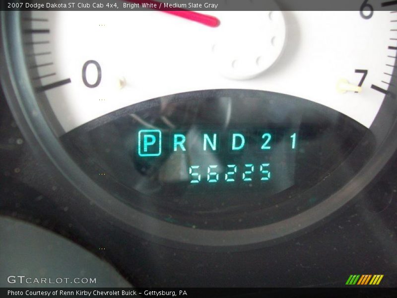 Bright White / Medium Slate Gray 2007 Dodge Dakota ST Club Cab 4x4
