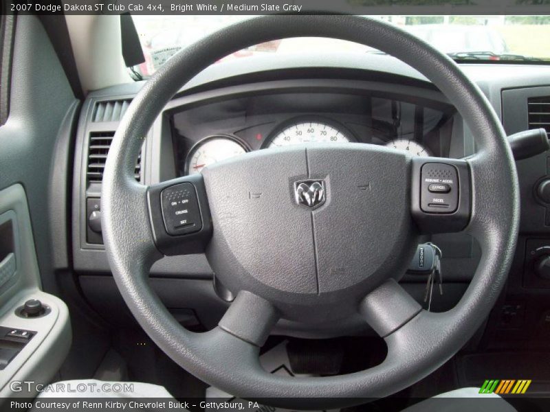 Bright White / Medium Slate Gray 2007 Dodge Dakota ST Club Cab 4x4