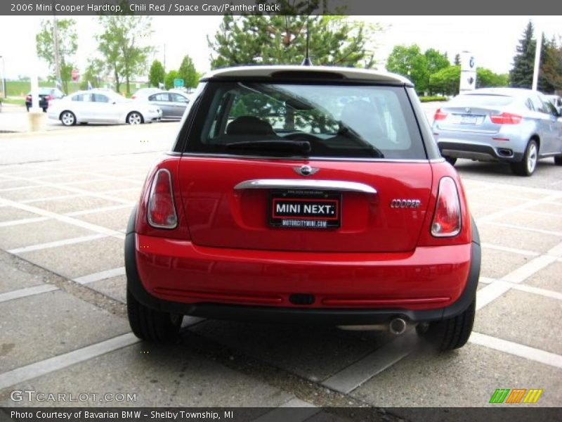 Chili Red / Space Gray/Panther Black 2006 Mini Cooper Hardtop
