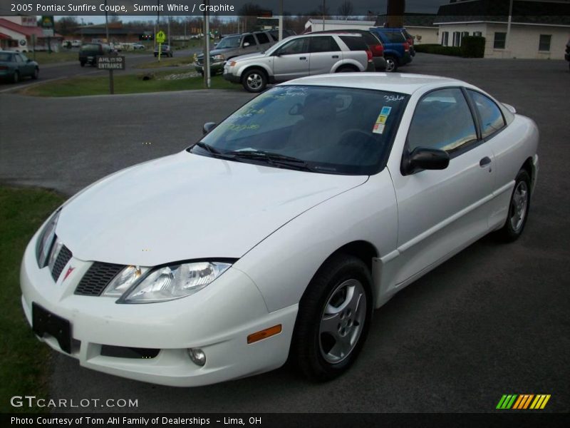 Summit White / Graphite 2005 Pontiac Sunfire Coupe