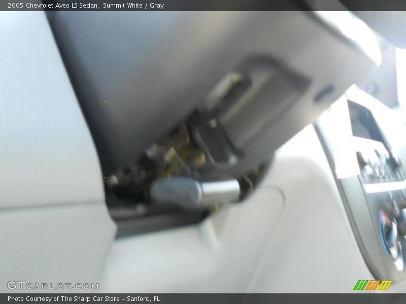 Summit White / Gray 2005 Chevrolet Aveo LS Sedan
