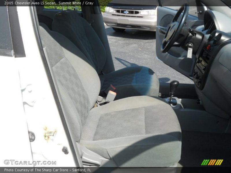 Summit White / Gray 2005 Chevrolet Aveo LS Sedan
