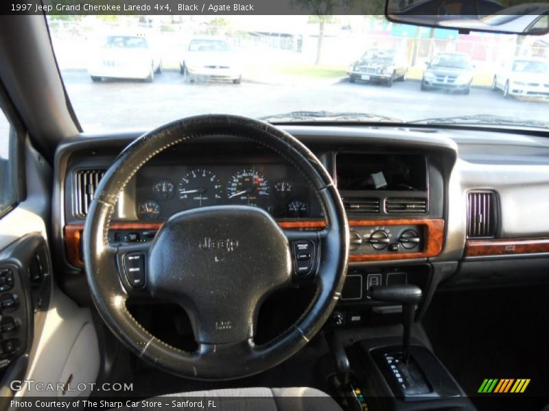Black / Agate Black 1997 Jeep Grand Cherokee Laredo 4x4