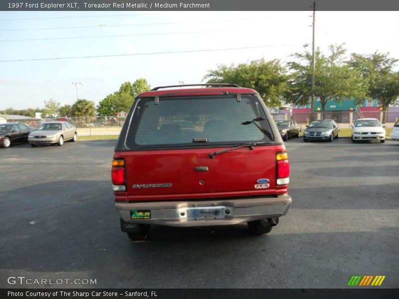Toreador Red Metallic / Medium Parchment 1997 Ford Explorer XLT