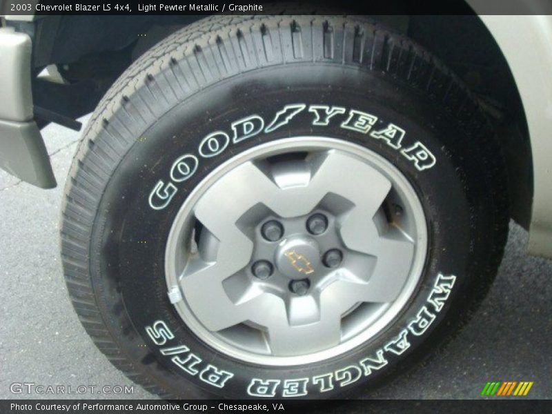 Light Pewter Metallic / Graphite 2003 Chevrolet Blazer LS 4x4