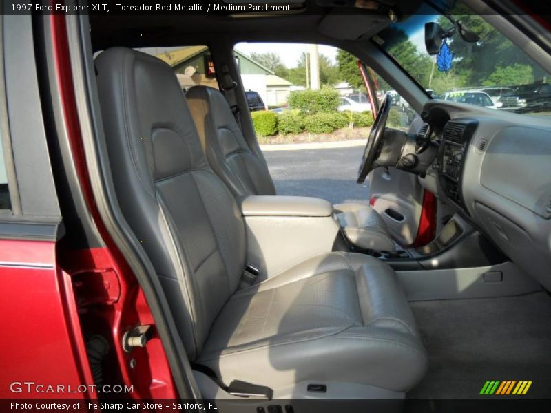 Toreador Red Metallic / Medium Parchment 1997 Ford Explorer XLT