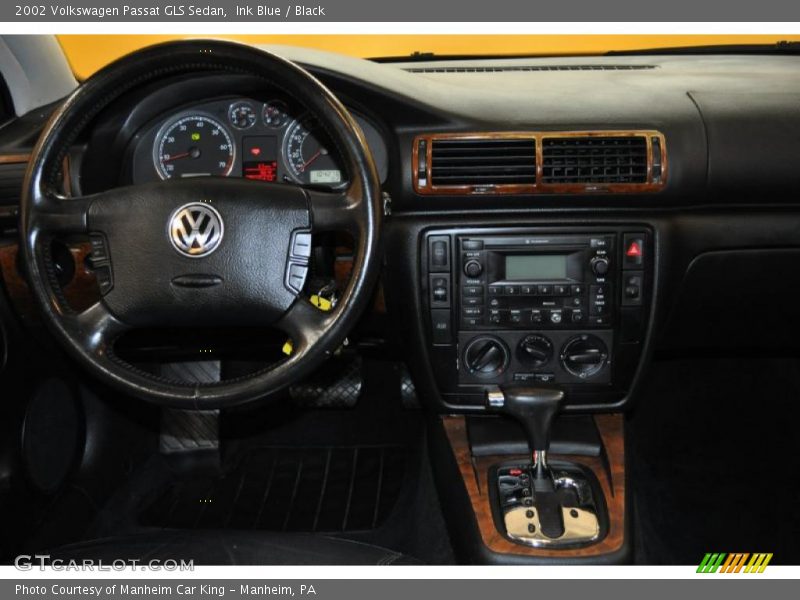 Ink Blue / Black 2002 Volkswagen Passat GLS Sedan