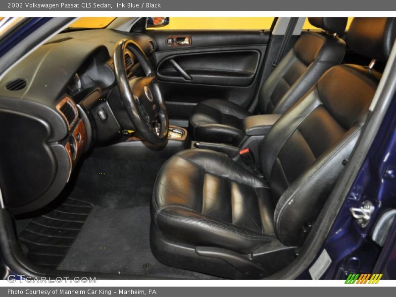 Ink Blue / Black 2002 Volkswagen Passat GLS Sedan