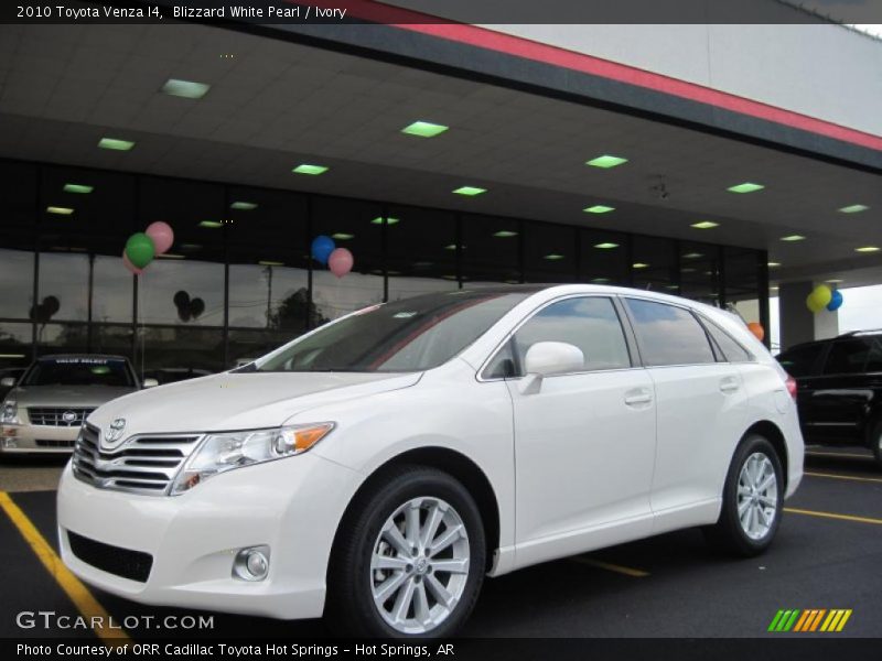 Blizzard White Pearl / Ivory 2010 Toyota Venza I4