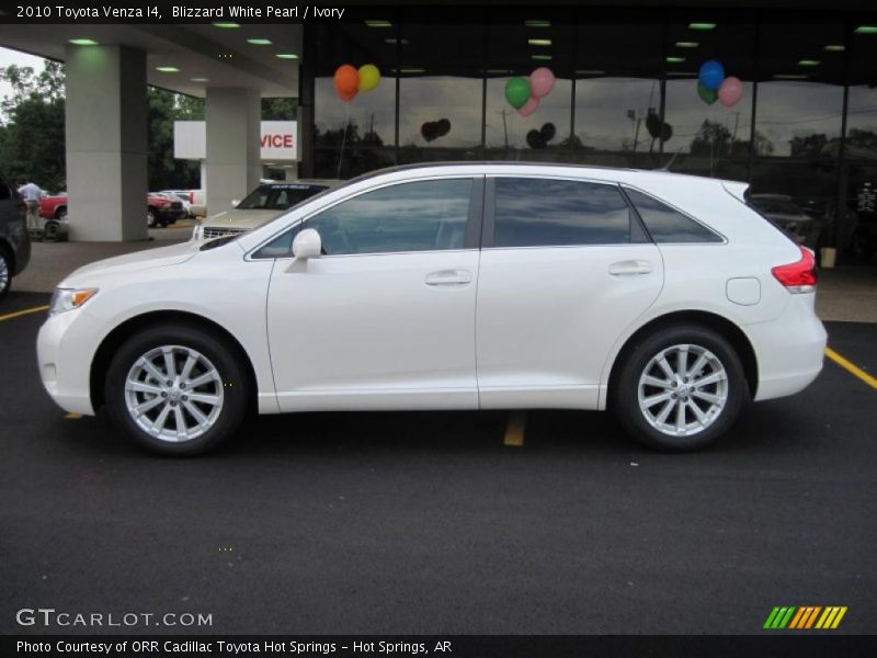 Blizzard White Pearl / Ivory 2010 Toyota Venza I4