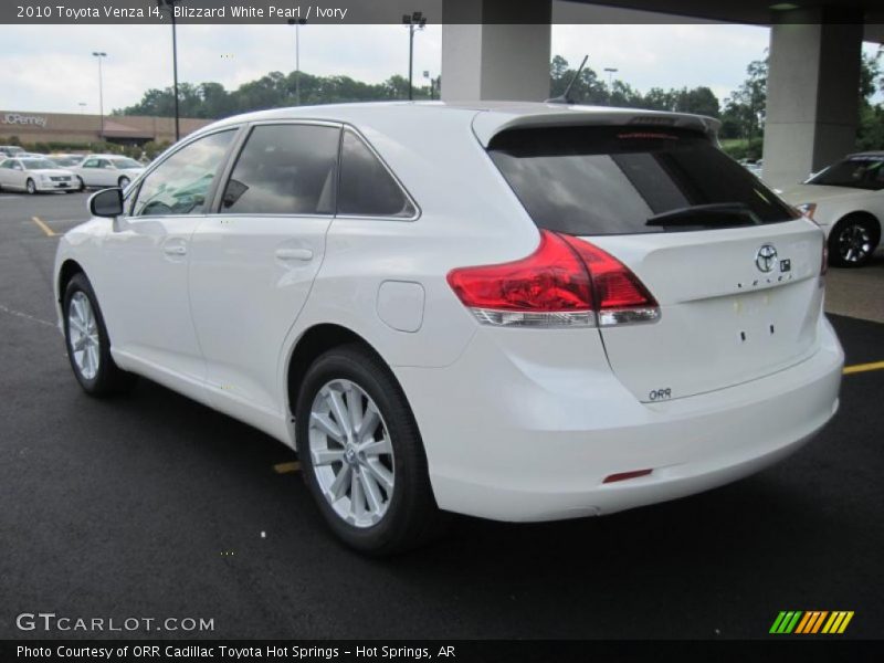 Blizzard White Pearl / Ivory 2010 Toyota Venza I4