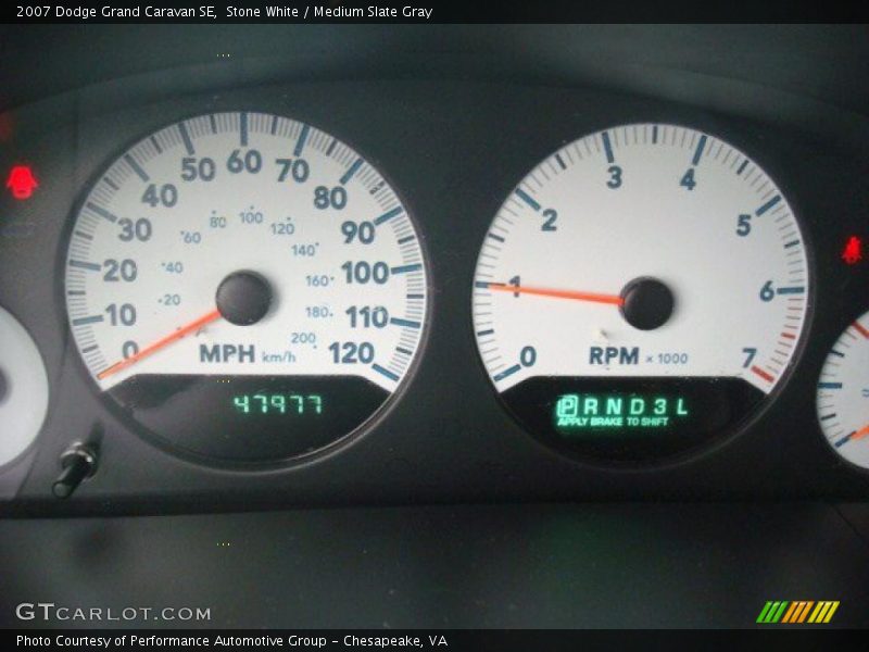 Stone White / Medium Slate Gray 2007 Dodge Grand Caravan SE