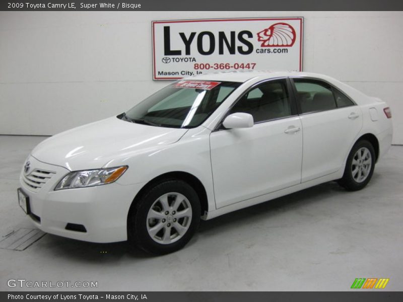 Super White / Bisque 2009 Toyota Camry LE