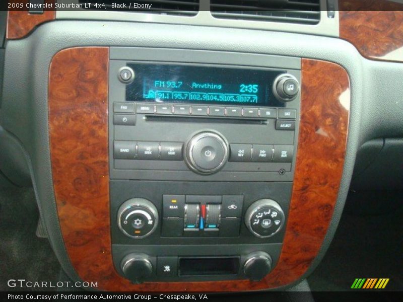 Black / Ebony 2009 Chevrolet Suburban LT 4x4
