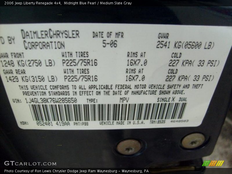 Midnight Blue Pearl / Medium Slate Gray 2006 Jeep Liberty Renegade 4x4