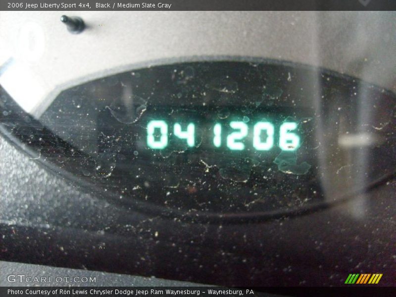 Black / Medium Slate Gray 2006 Jeep Liberty Sport 4x4