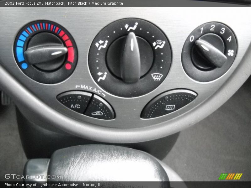 Pitch Black / Medium Graphite 2002 Ford Focus ZX5 Hatchback